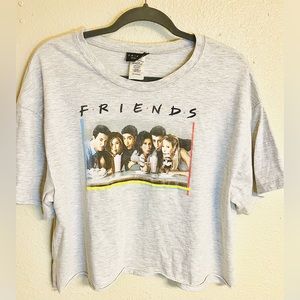 Friends crop top tee size XXL